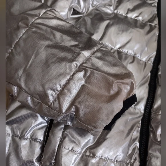 Primary 10 Silver Puffer Jacket - Picture 4 of 9